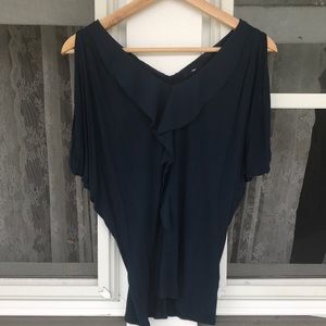 Gap sleeveless top